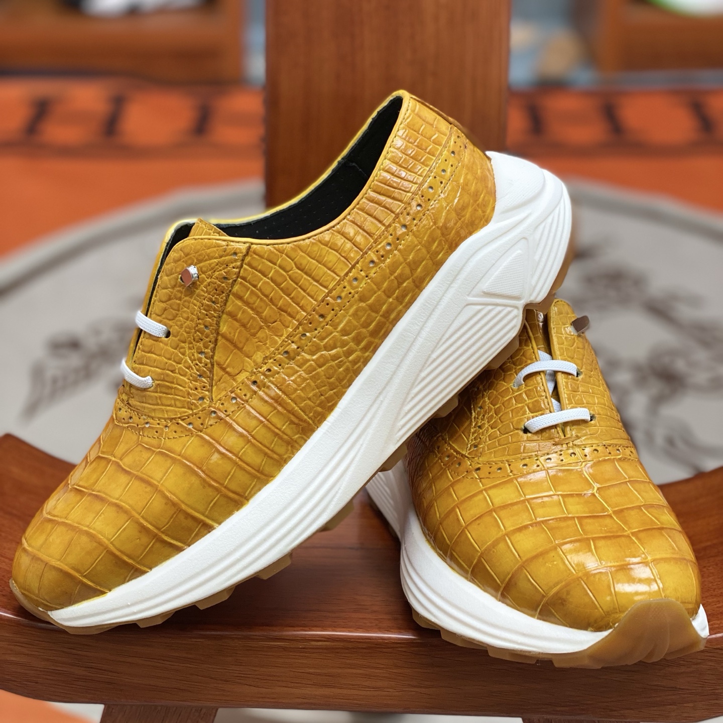 Crocodile Leather Belly Cut Non-Slip Gum Sole Running Shoes FCS004 photo 5
