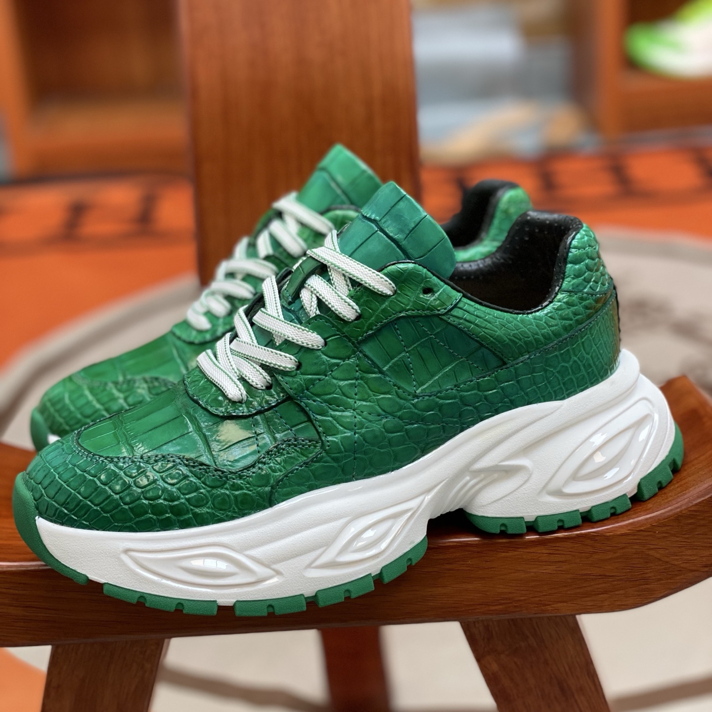 Crocodile Leather Belly Cut Lightweight Supercritical Sole Running Shoes FCS005 photo 3