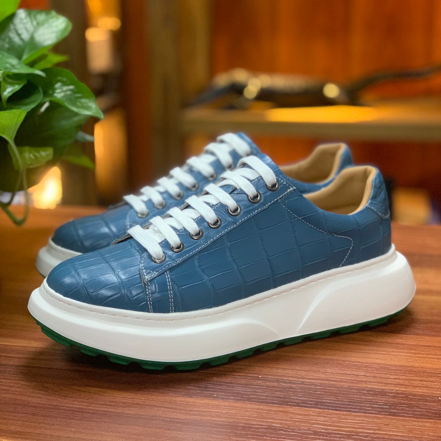 Crocodile Leather Belly Cut Lightweight EVA Sole Low-Top Sneakers FCS010 photo 3
