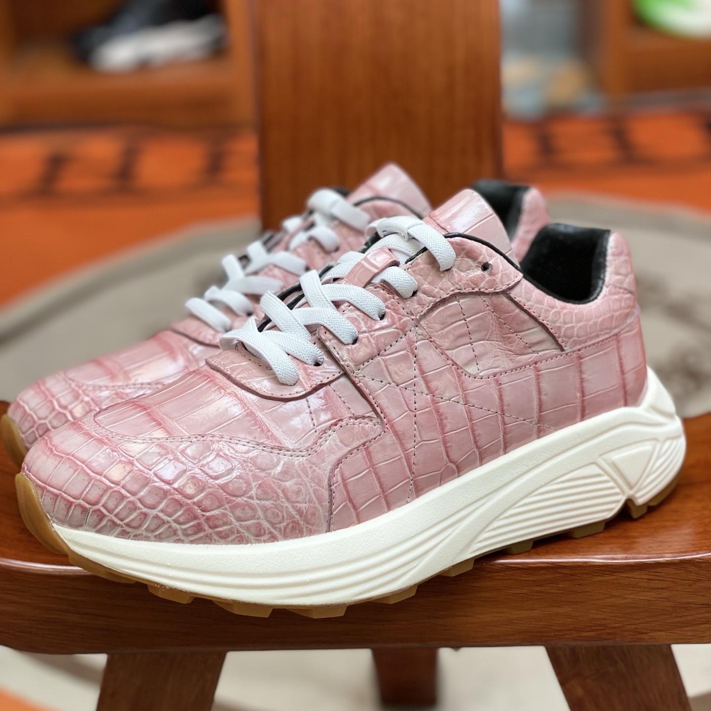 Crocodile Leather Belly Cut Hand-Finished Water-Dyed Running Shoes FCS011 photo 3