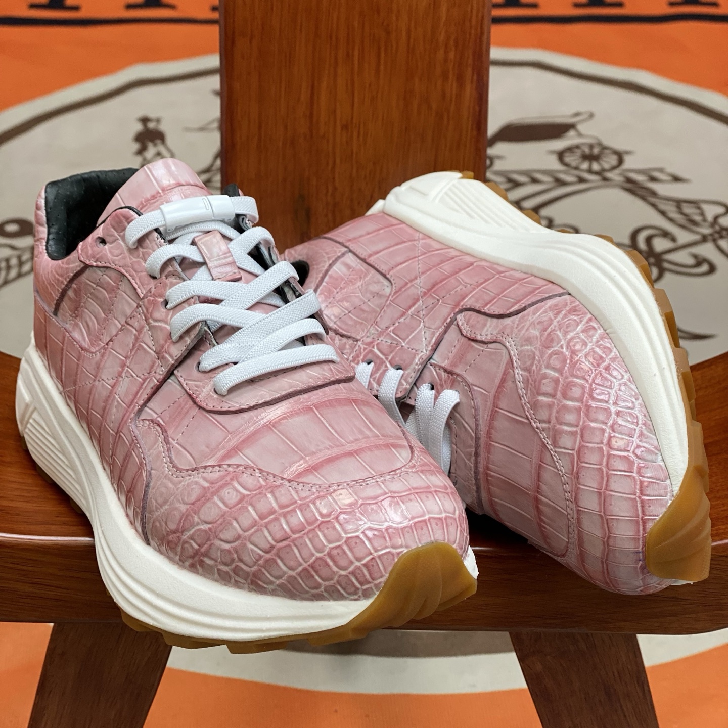 Crocodile Leather Belly Cut Hand-Finished Water-Dyed Running Shoes FCS011 photo 4
