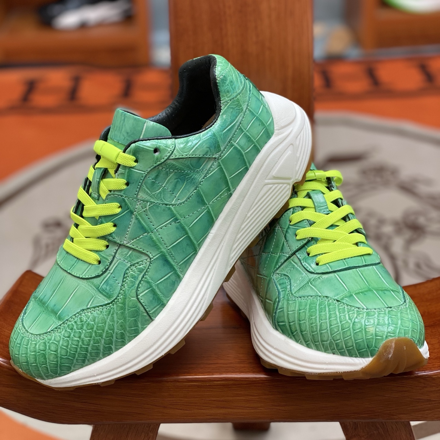 Crocodile Leather Belly Cut Hand-Finished Water-Dyed Running Shoes FCS012 photo 5