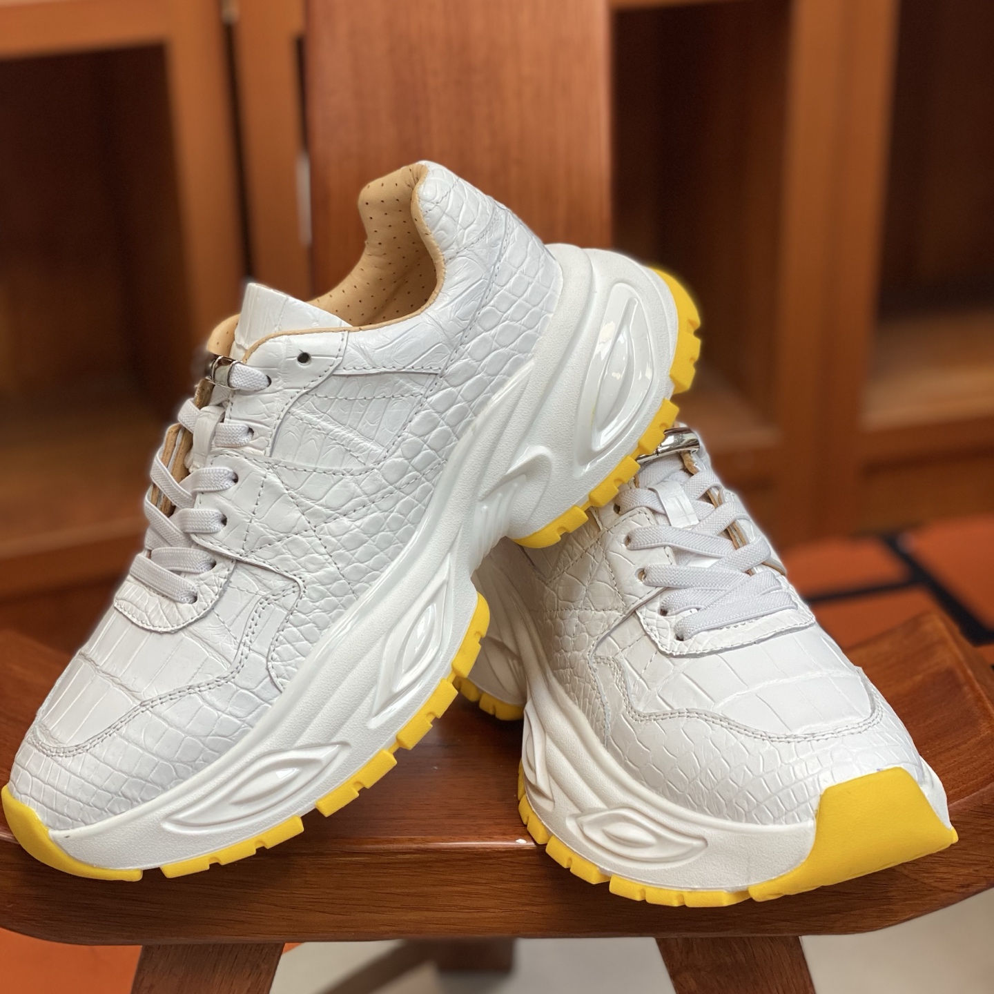 Crocodile Leather Men's White Belly Cut Lightweight EVA Running Shoes FCS014 photo 5