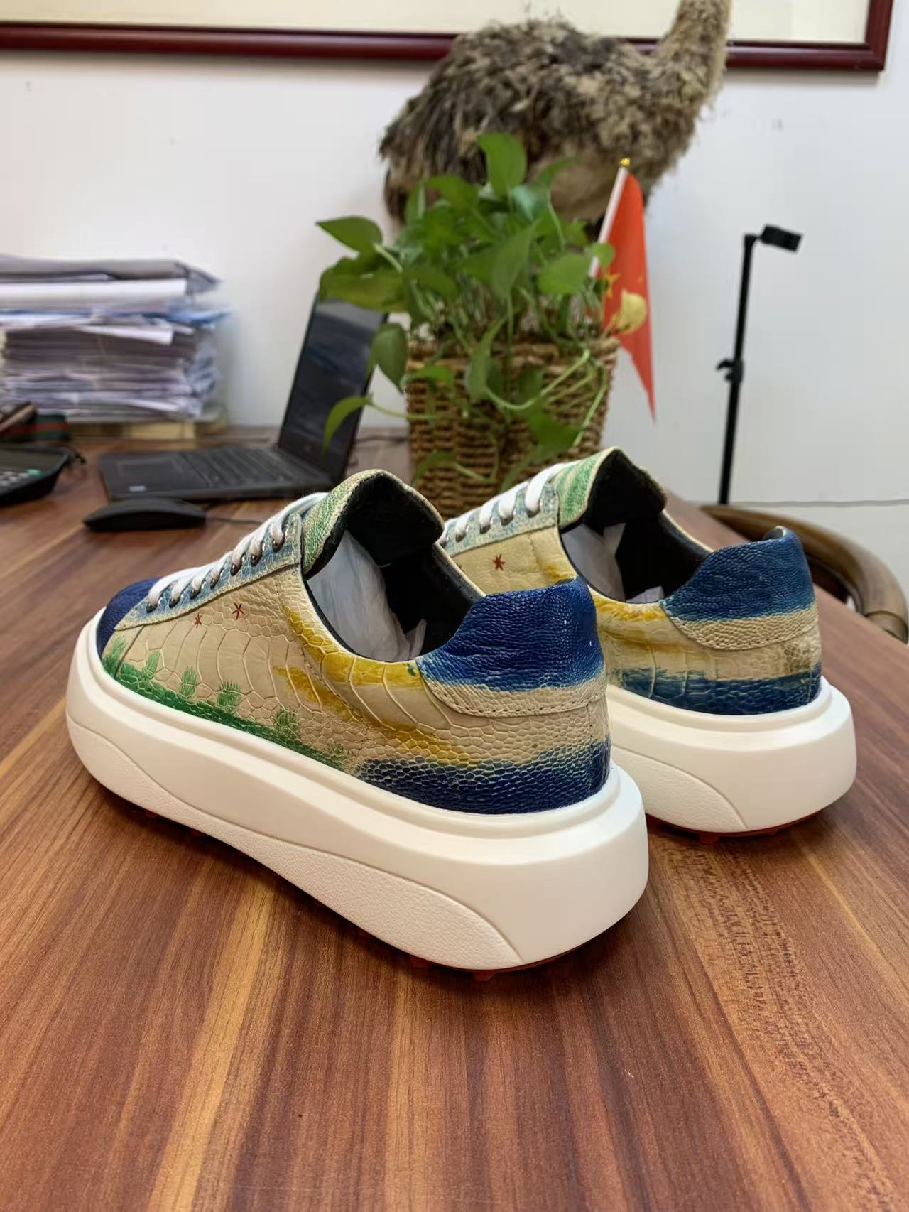 Ostrich Leg Leather Graffiti Handmade Shoes FOS005 photo 2