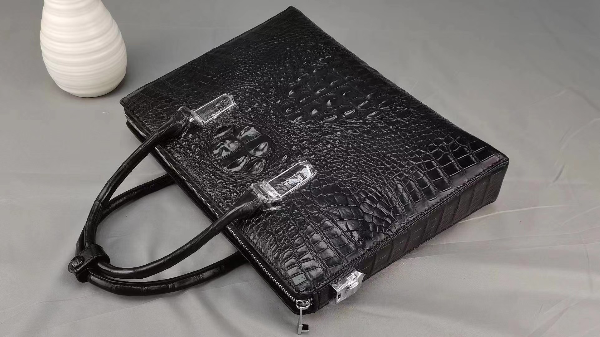 Crocodile Leather Men's Briefcase HCB006 image 4