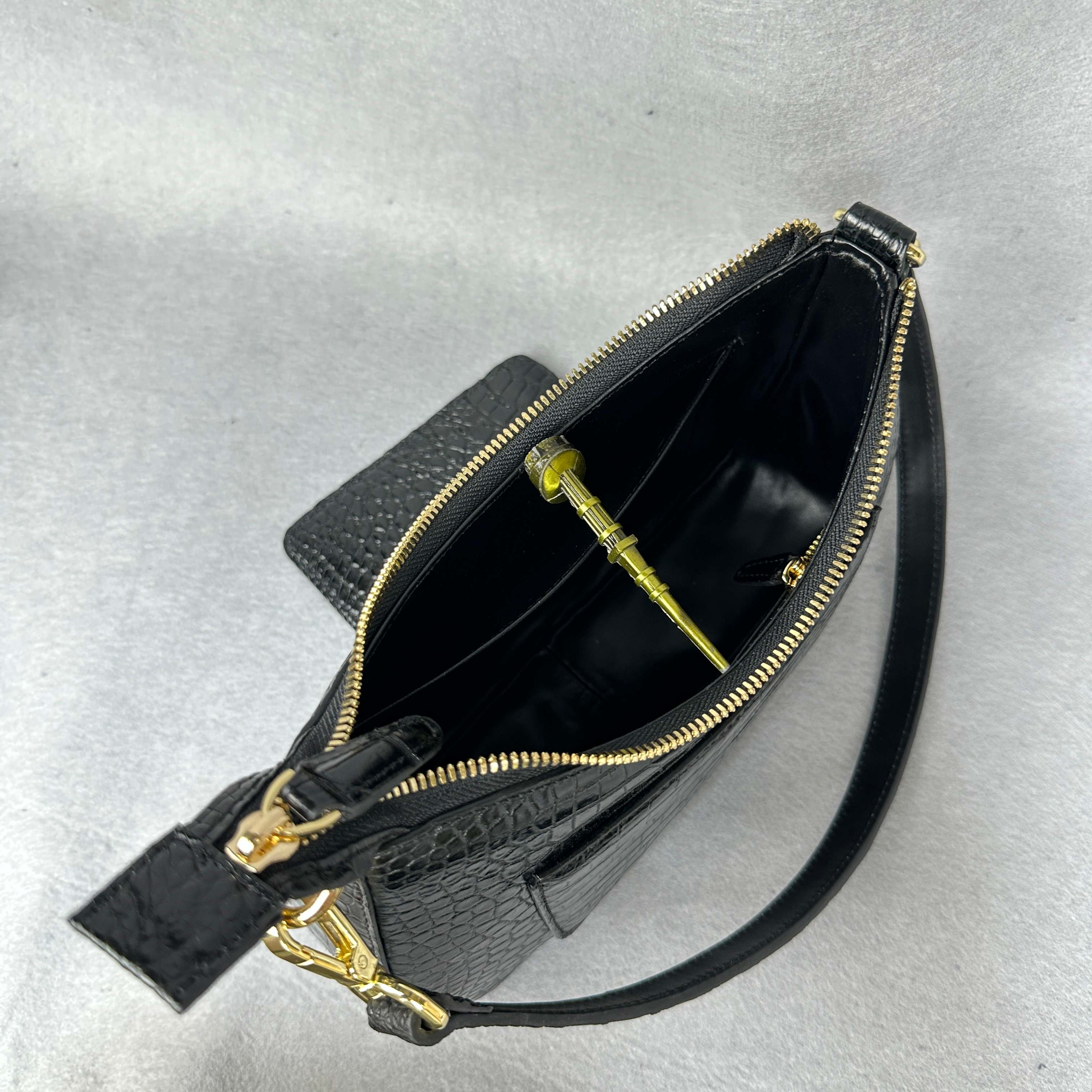 Crocodile Leather Women's Hornback 25 x 17 x 7.5cm Lightweight Underarm Bag HCB010 photo 6