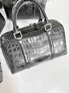Crocodile Leather Women's Black 27 x 18 x 15cm Belly and Hornback Boston Bag HCB011 image 3