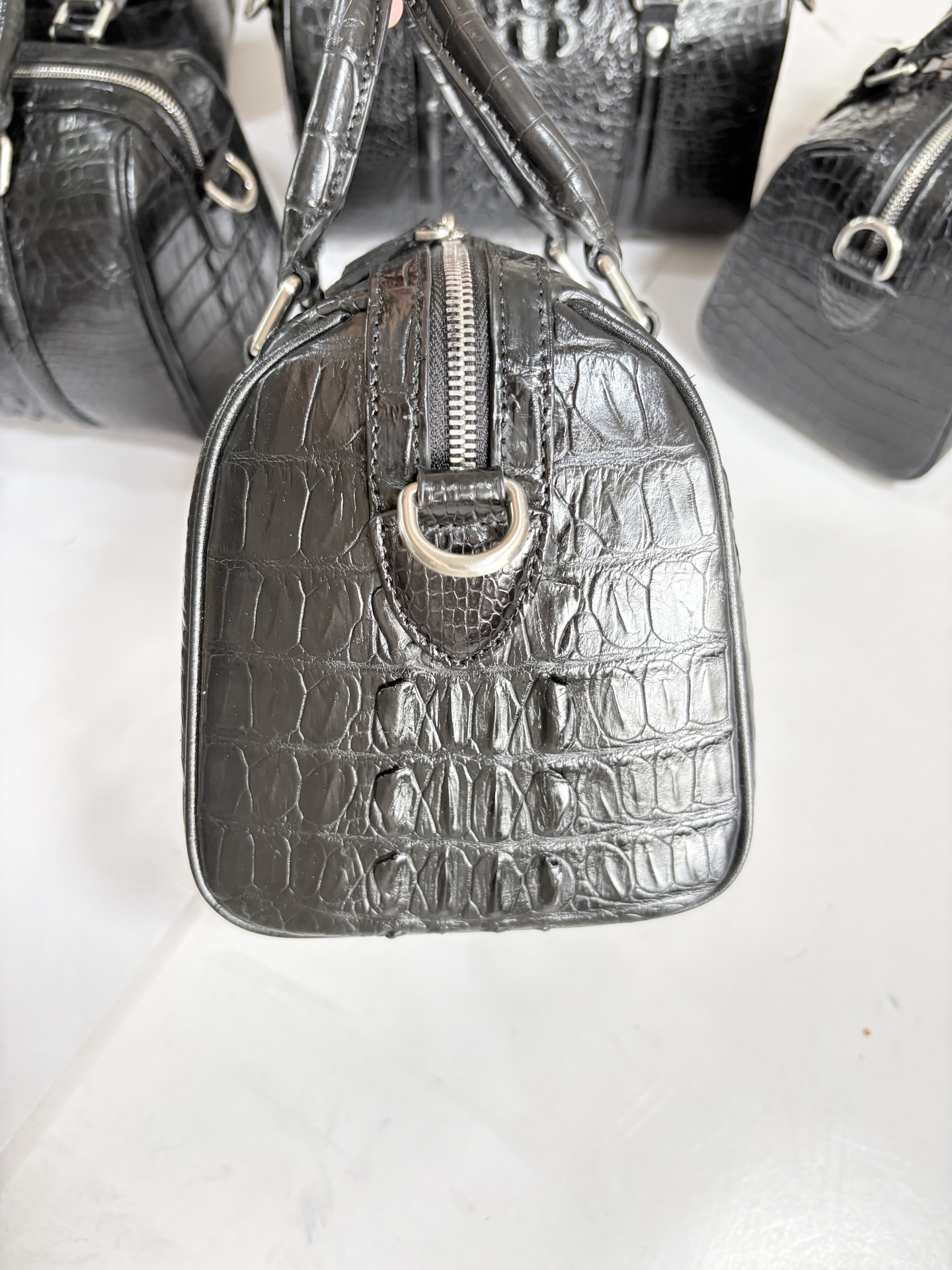 Crocodile Leather Women's Black 27 x 18 x 15cm Belly and Hornback Boston Bag HCB011 photo 5
