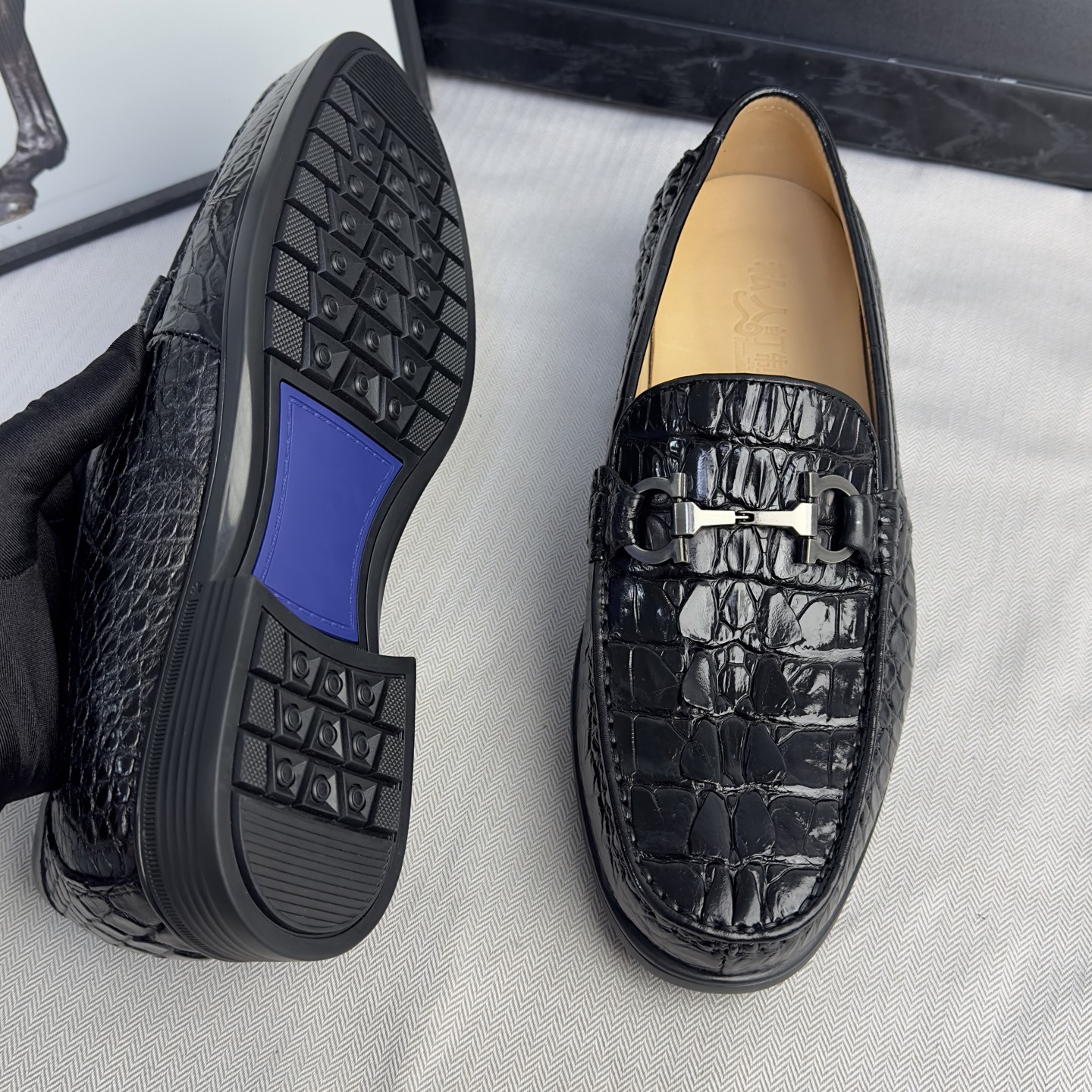 Crocodile Leather Soft Sole Rubber Sole Casual Shoes HCS014 photo 2