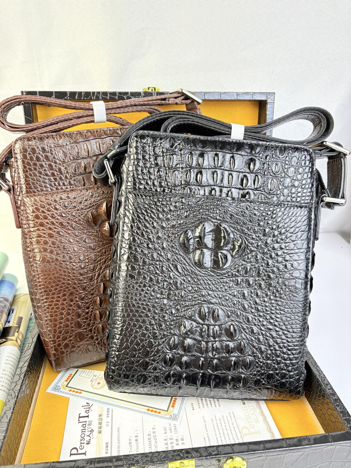 Crocodile Leather Men's Black 26 x 19 x 6.5cm Belly Cut Crossbody Bag HXB001 image 4
