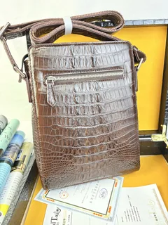 Crocodile Leather Men's Black 26 x 19 x 6.5cm Belly Cut Crossbody Bag HXB001 image 5