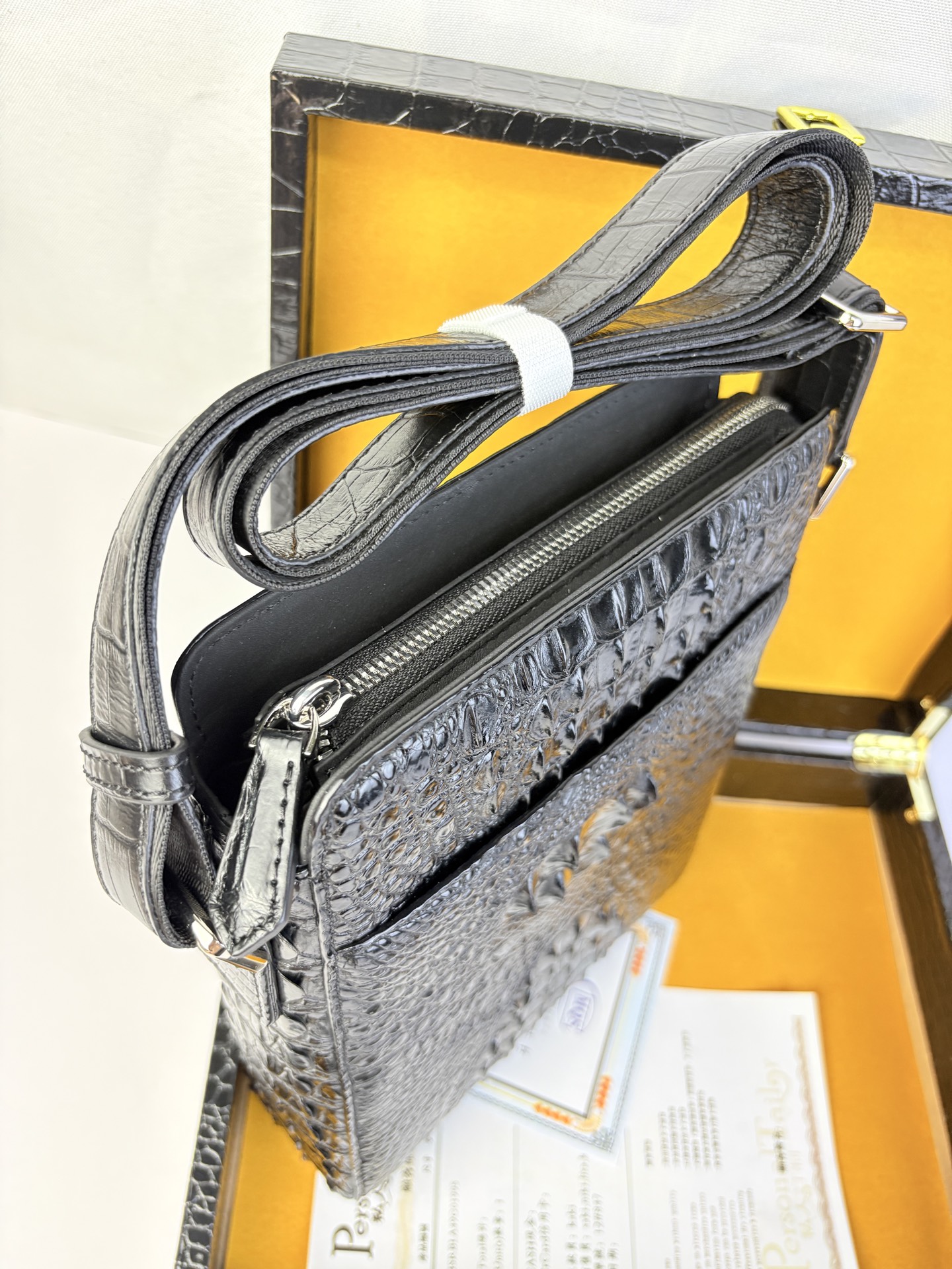 Crocodile Leather Men's Black 26 x 19 x 6.5cm Belly Cut Crossbody Bag HXB001 image 7