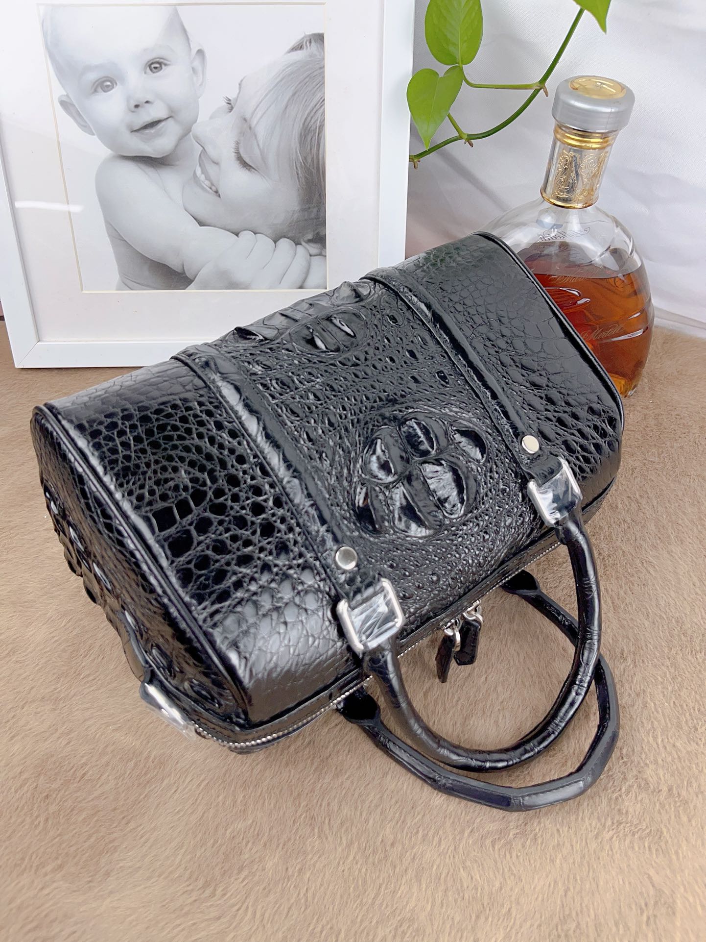 Crocodile Leather Black 27.5 x 17 x 15cm Glossy Double-Zip Pillow Bag HXB002 photo 2