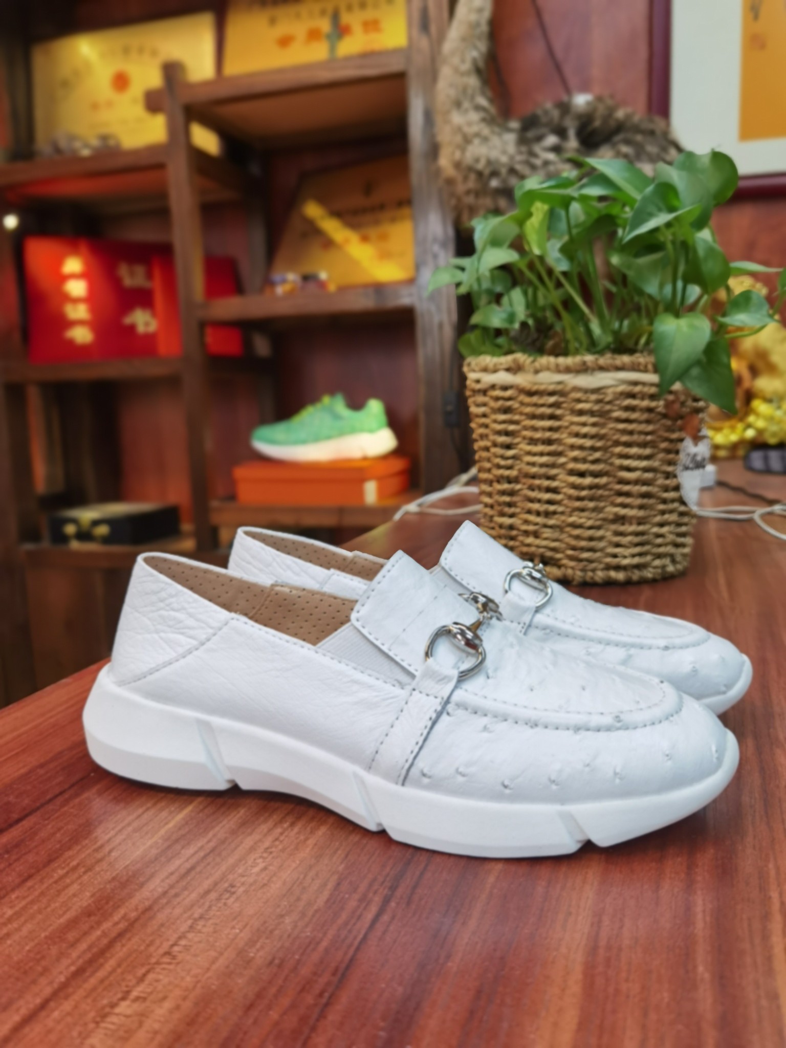 Ostrich Leather Women's Convertible Heel Breathable Slip-On Sneakers F092 photo 3