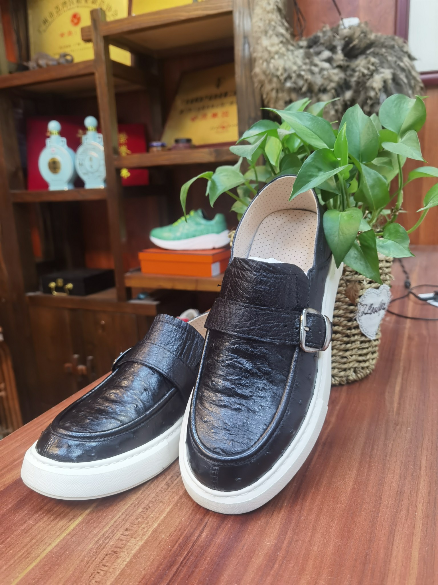 Ostrich Leather Convertible Heel Breathable Slip-On Sneakers FOS046