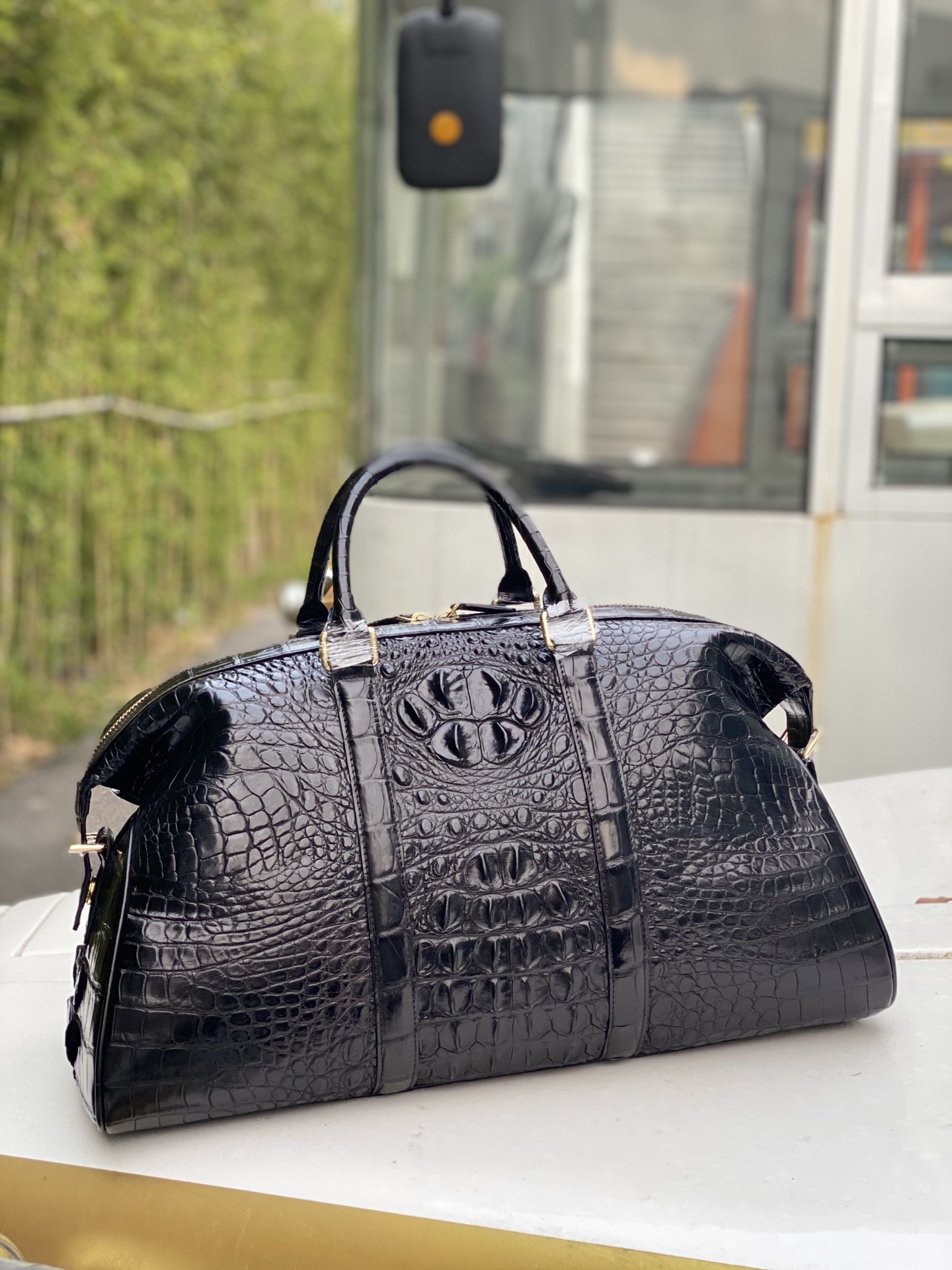 Crocodile Leather Head Cut Travel Bag HCB007 photo 1