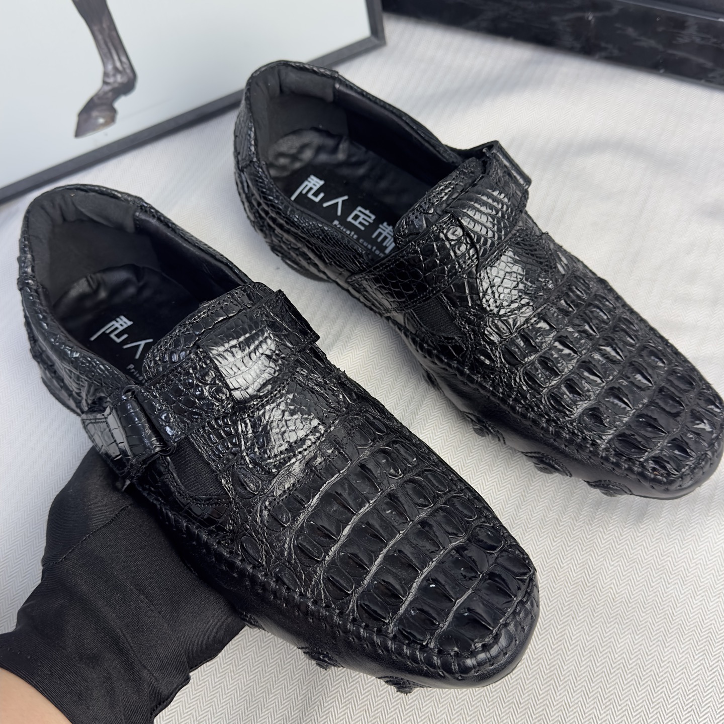 Crocodile Leather Black Hornback Hook-and-Loop Walking Shoes HCS003 photo 5