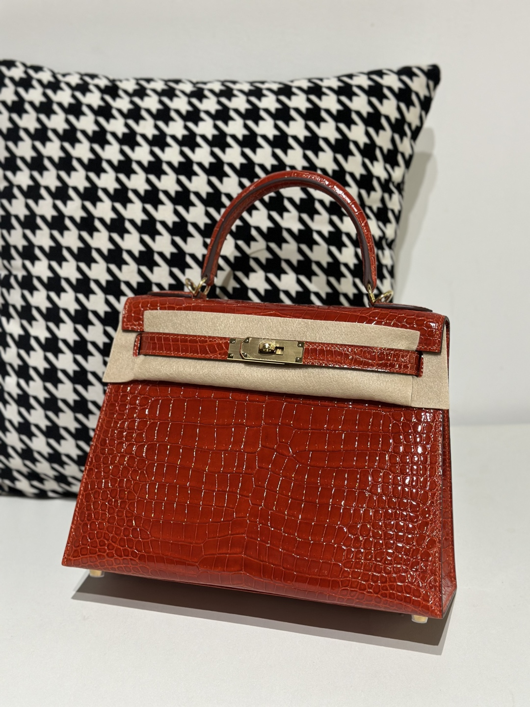 Crocodile Leather Salmon Pink 28cm Glossy Gold Hardware Top Handle Bag WCB014