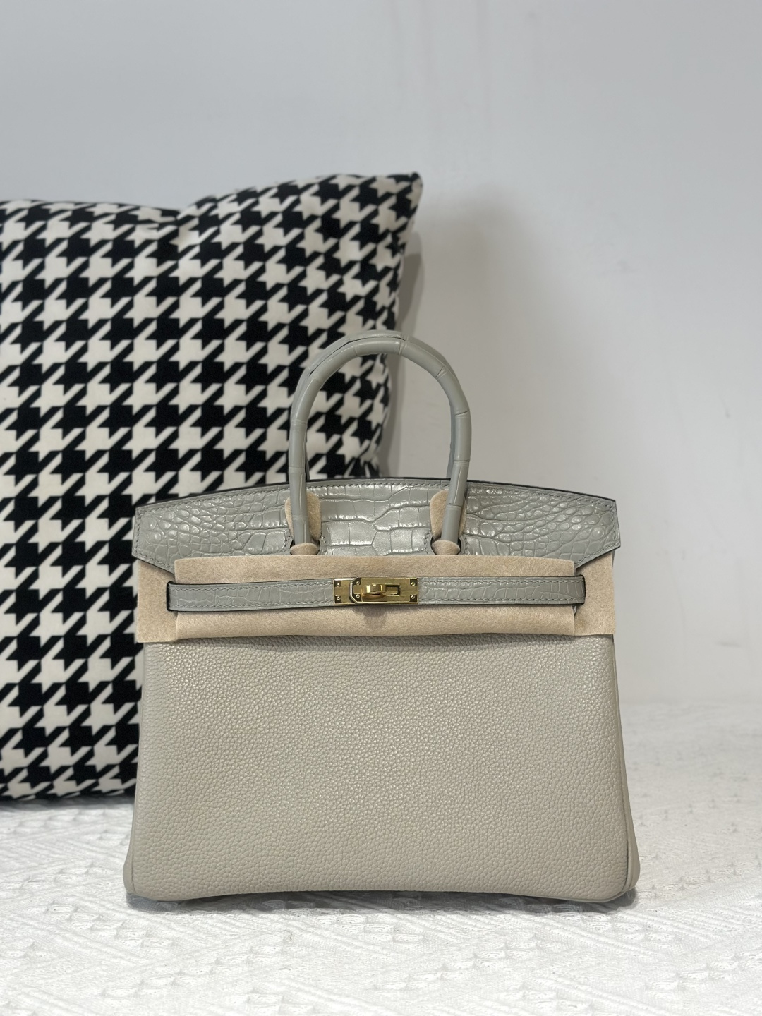 Crocodile Leather Pearl Gray 25cm Matte Mixed Leather Gold Hardware Top Handle Tote Bag WCB024