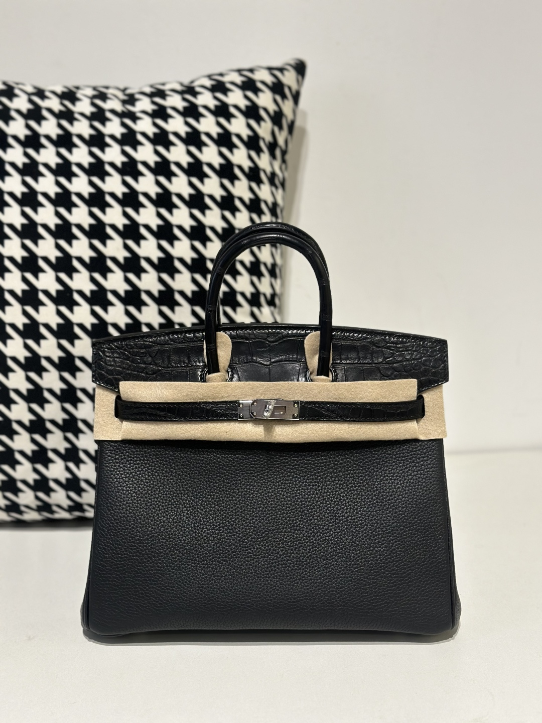 Crocodile Leather Black 25cm Matte Mixed Leather Silver Hardware Top Handle Tote Bag WCB051