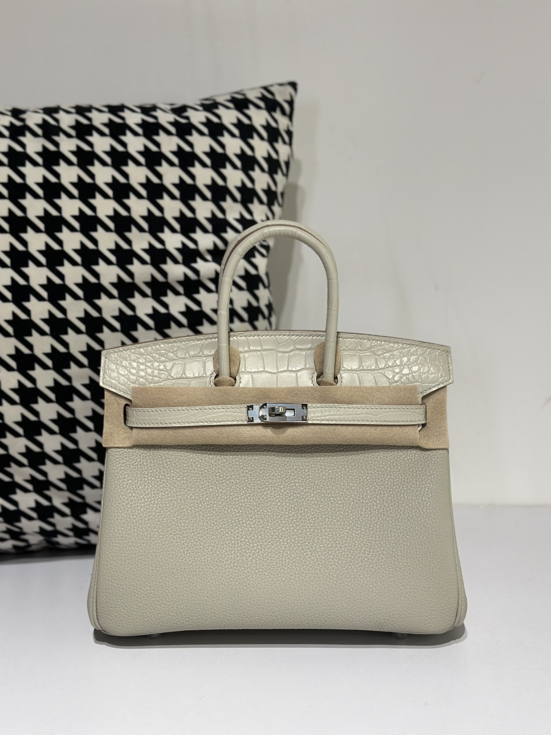 Crocodile Leather Glacier White 25cm Matte Silver Hardware Top Handle Tote Bag WCB055