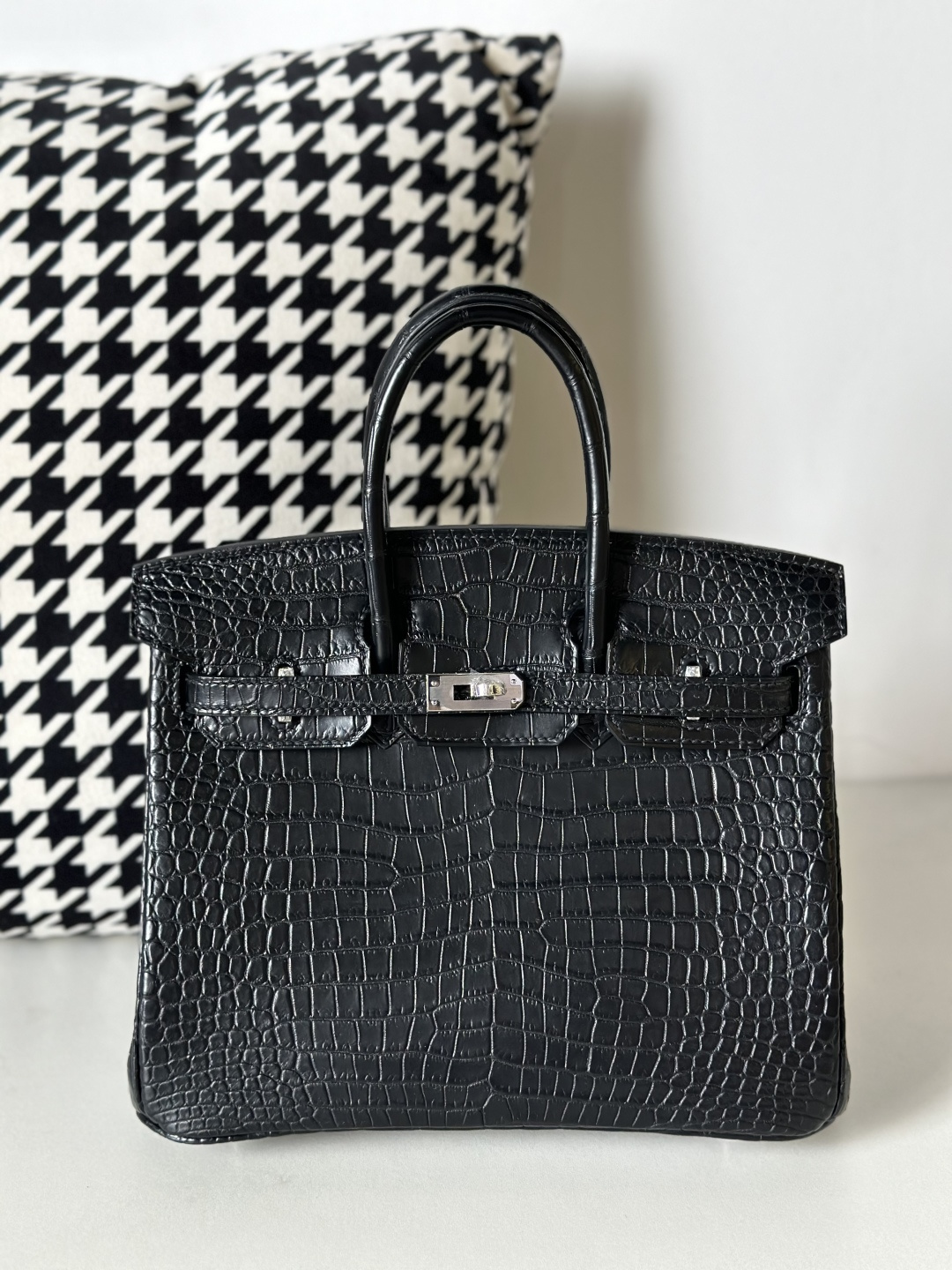 Crocodile Leather Black 25cm Matte Silver Hardware Top Handle Tote Bag WCB140