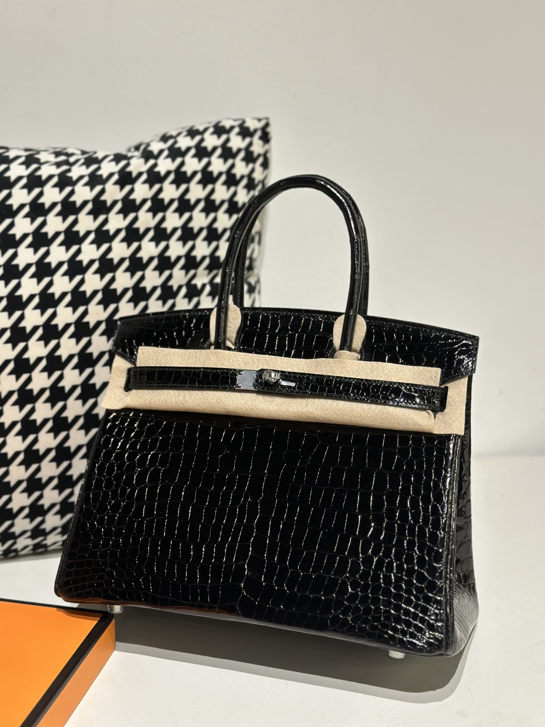 Crocodile Leather Black 30cm Glossy Silver Hardware Top Handle Tote Bag WCB150
