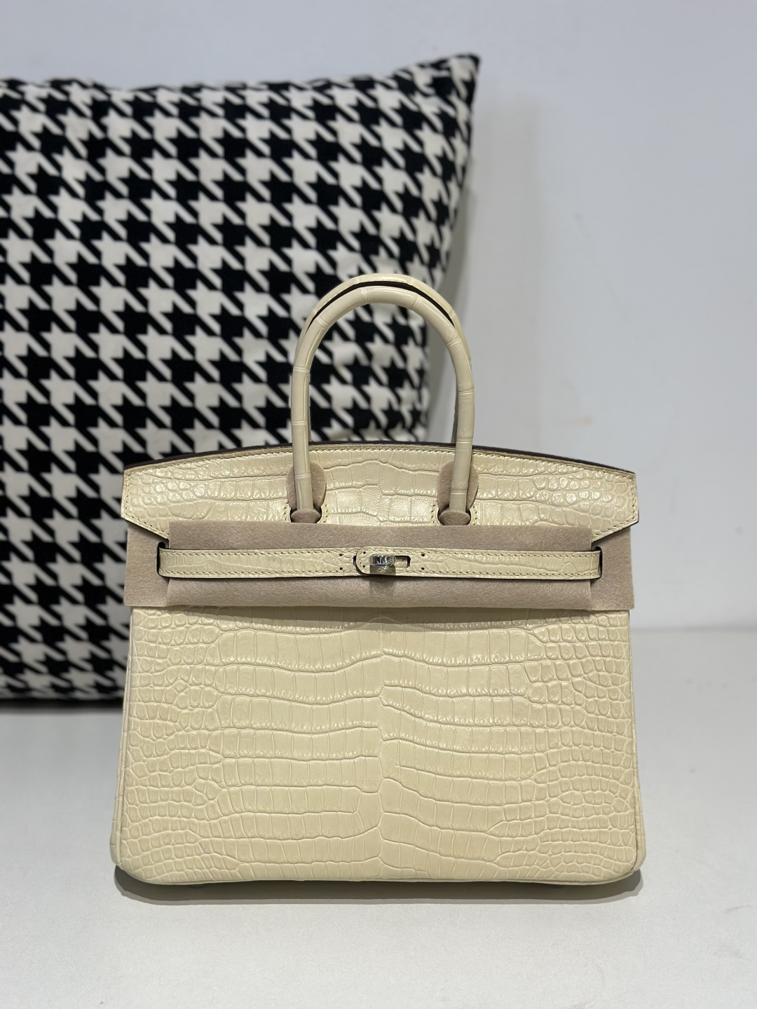 Crocodile Leather 25cm Matte Vanilla Silver Hardware Top Handle Tote Bag WCB171