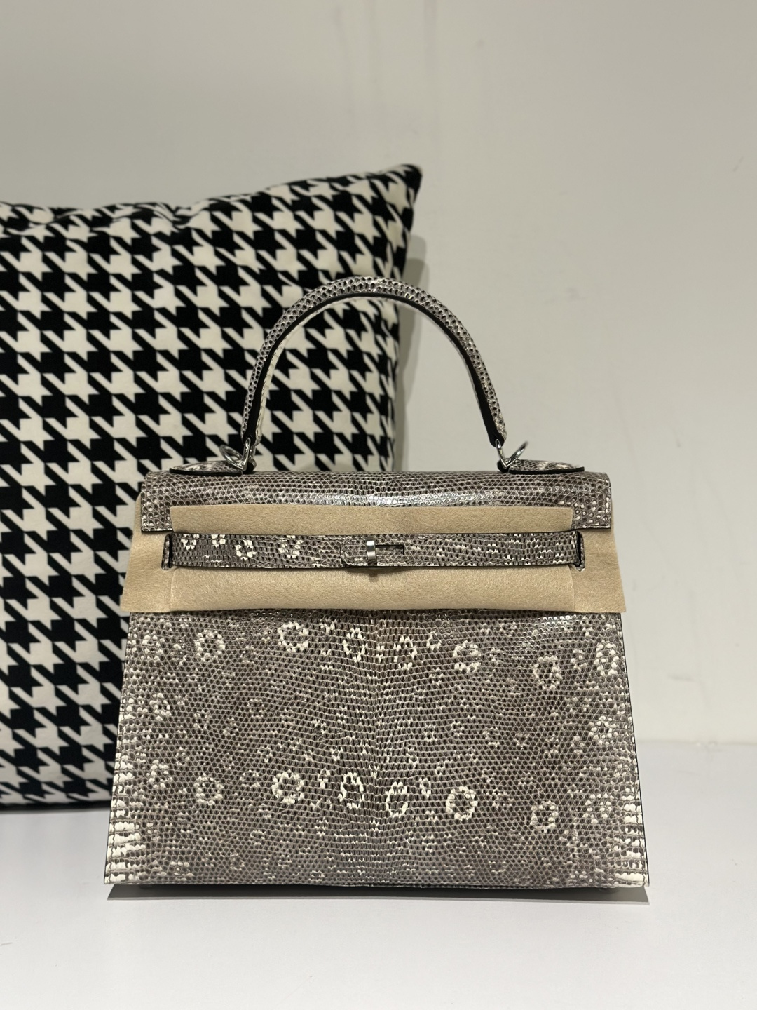 Lizard Leather 28cm Natural Pattern Silver Hardware Top Handle Bag WLB017