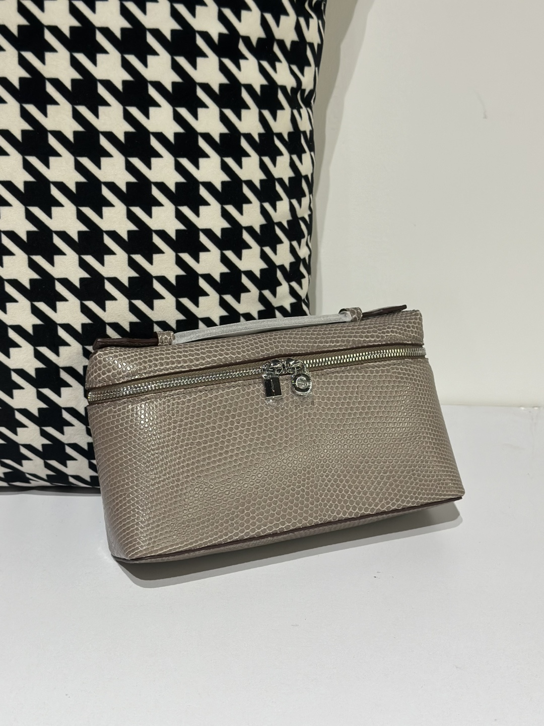 Lizard Leather Khaki 19cm Silver Hardware Top Handle Bag WLB053
