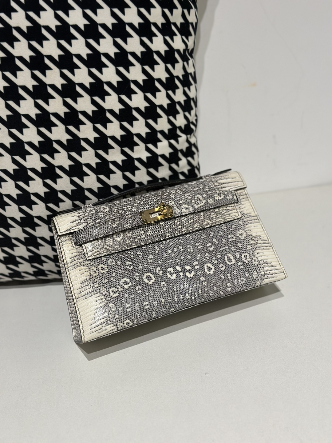 Lizard Leather Natural Pattern Gold Hardware Series I Flap Shoulder Bag WLB072