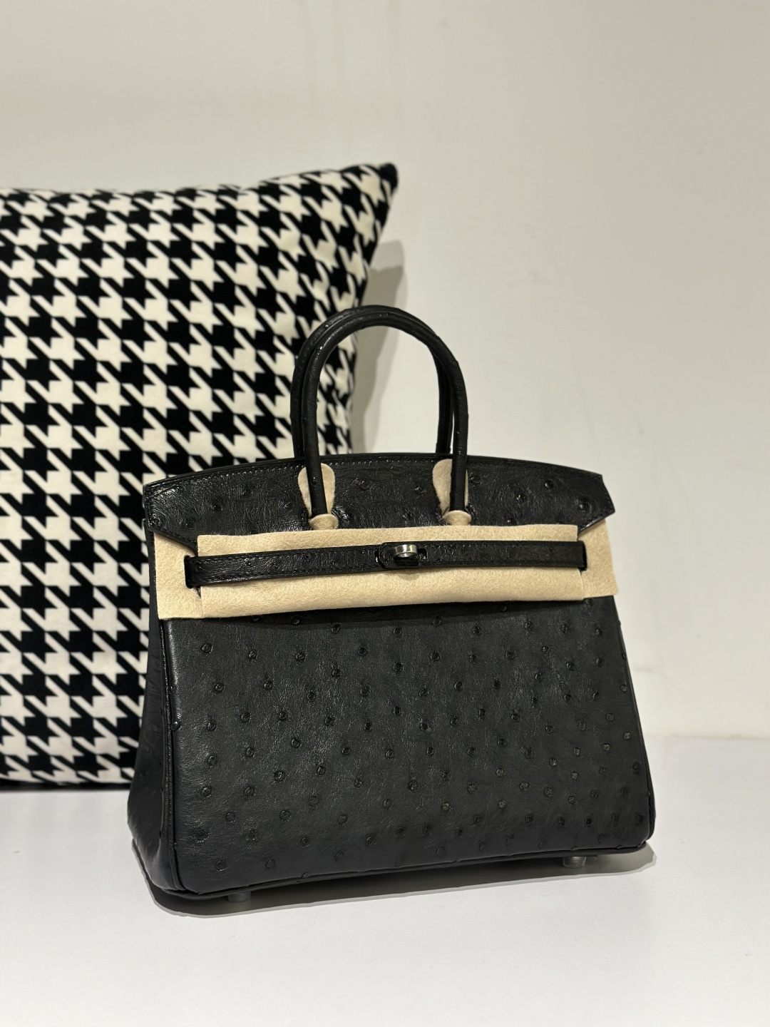 Ostrich Leather Black 25cm Silver Hardware Top Handle Tote Bag WOB050 photo 1