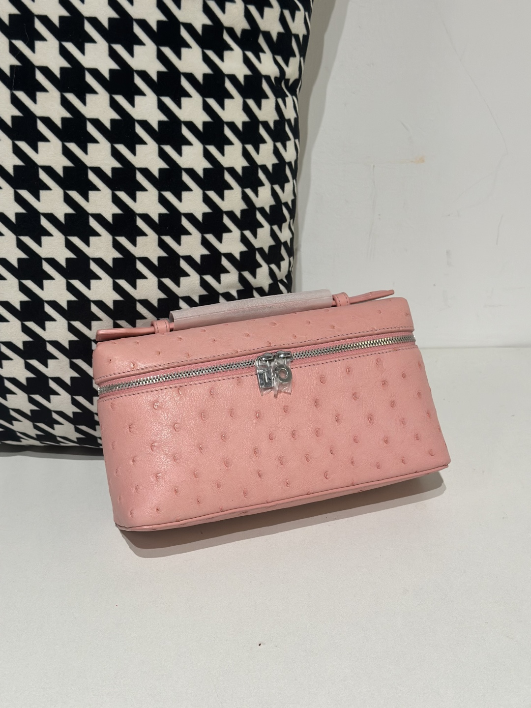 Ostrich Leather Pink 19cm Silver Hardware Top Handle Bag WOB081