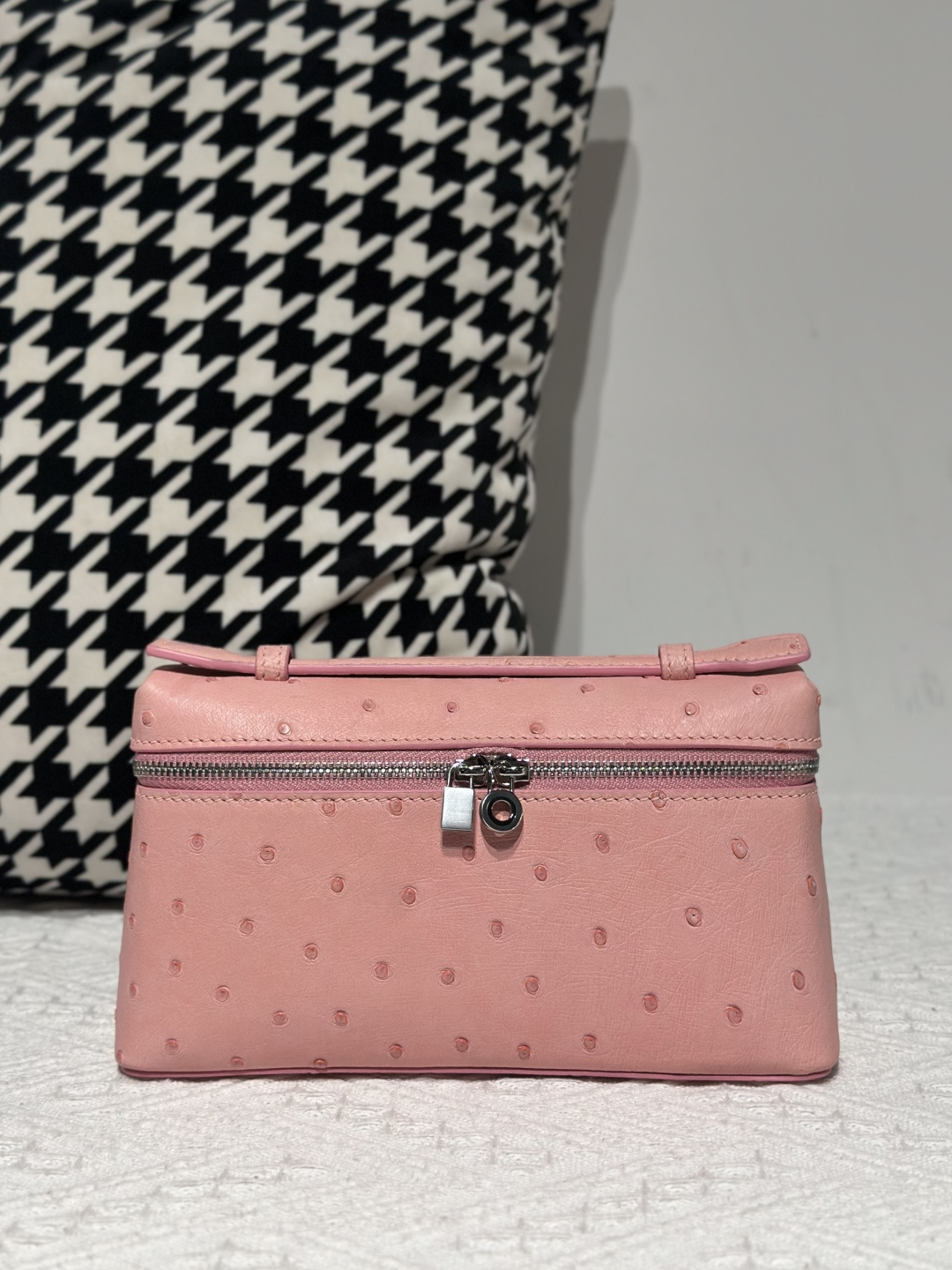 Ostrich Leather Pink 19cm Silver Hardware Top Handle Bag WOB091